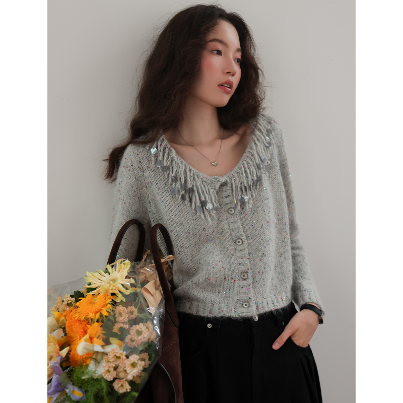 SUPERSCAPE素舶 柔光毛绒彩色亮片 天鹅领流苏珠片针织开衫