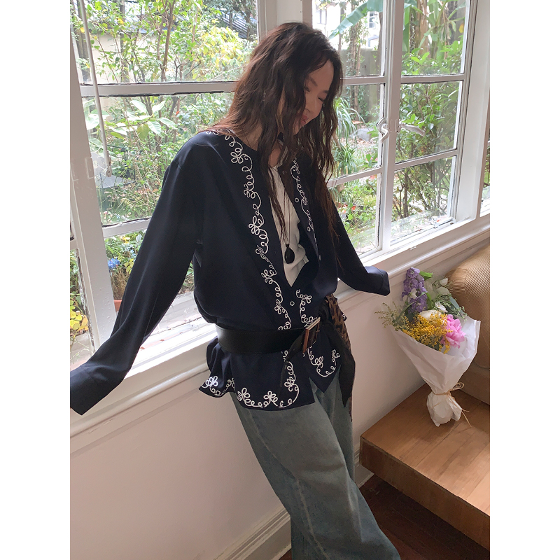 素舶 罗马斑驳破碎藤曼印花休闲无领衬衫