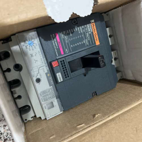 Merlin Gerin 塑壳断路器 NS250H NS250N STR22ME 马达保护 MA220