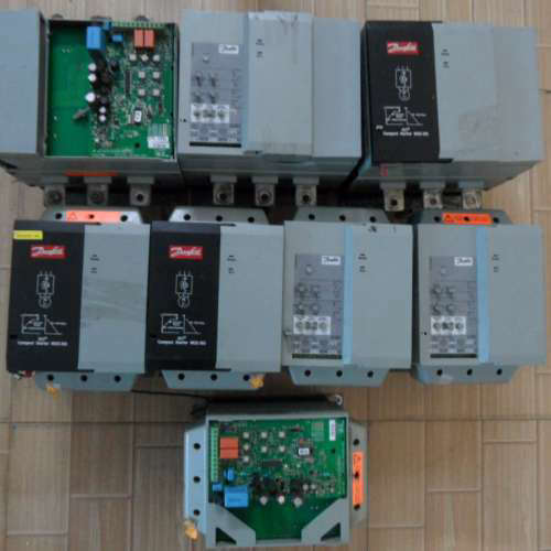 丹佛斯软启动器MCD202-045/075/110-T4-CV3 45/75/110KW 原装拆机