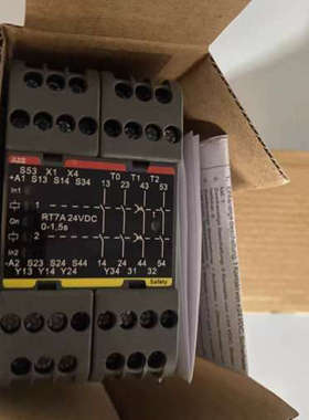 ABB RT7A 安全继电器RT7B 24VDC 1.5s 型号：2TLA010028R2000