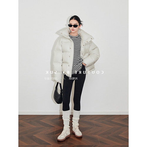 休闲立领加厚超好看羽绒服外套女