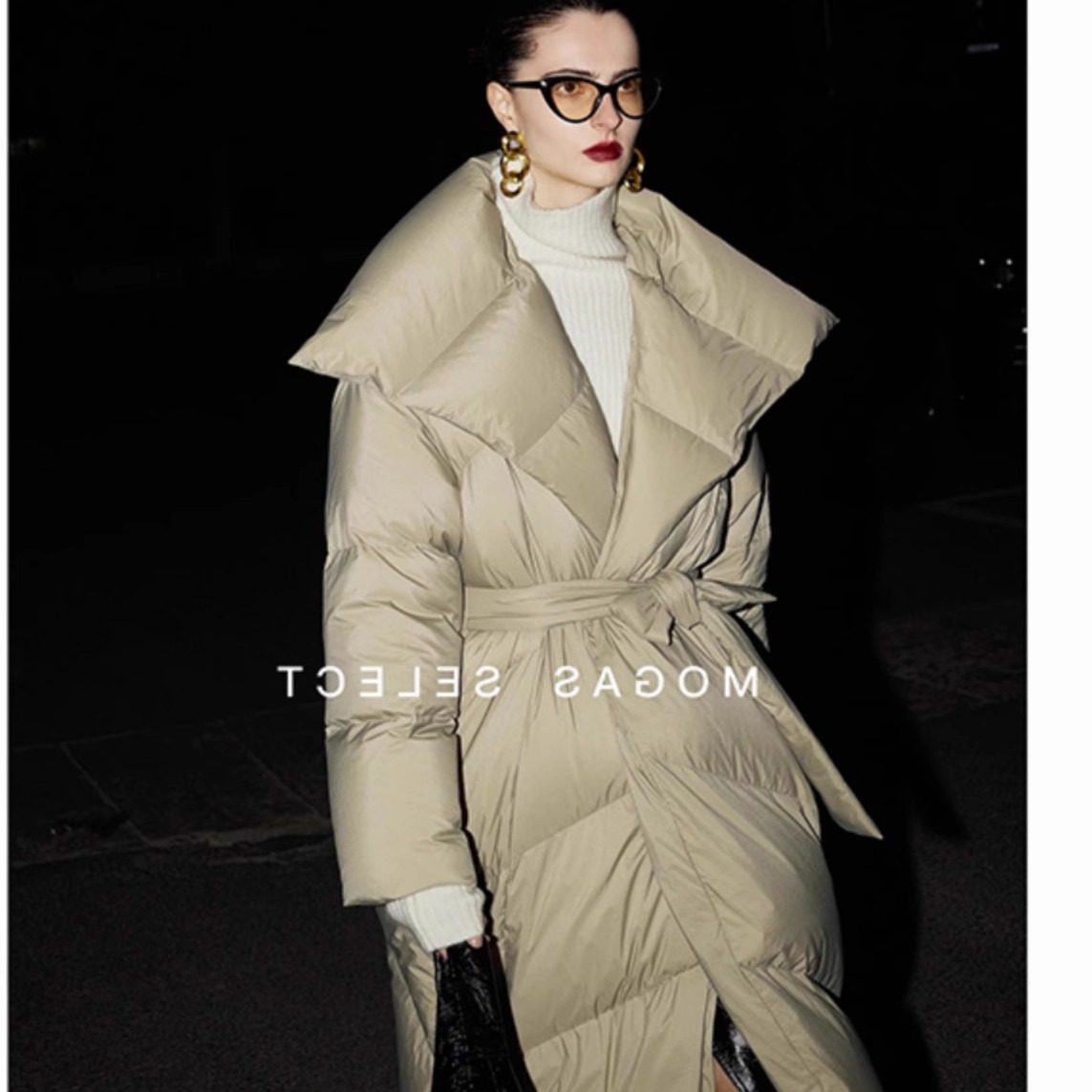 新品鹅绒防寒翻领轻盈保暖外套独特绝美新国标长款羽绒服女款冬季,女装/女士精品,羽绒服,淘宝优惠券,粉丝福利购,淘宝优惠卷