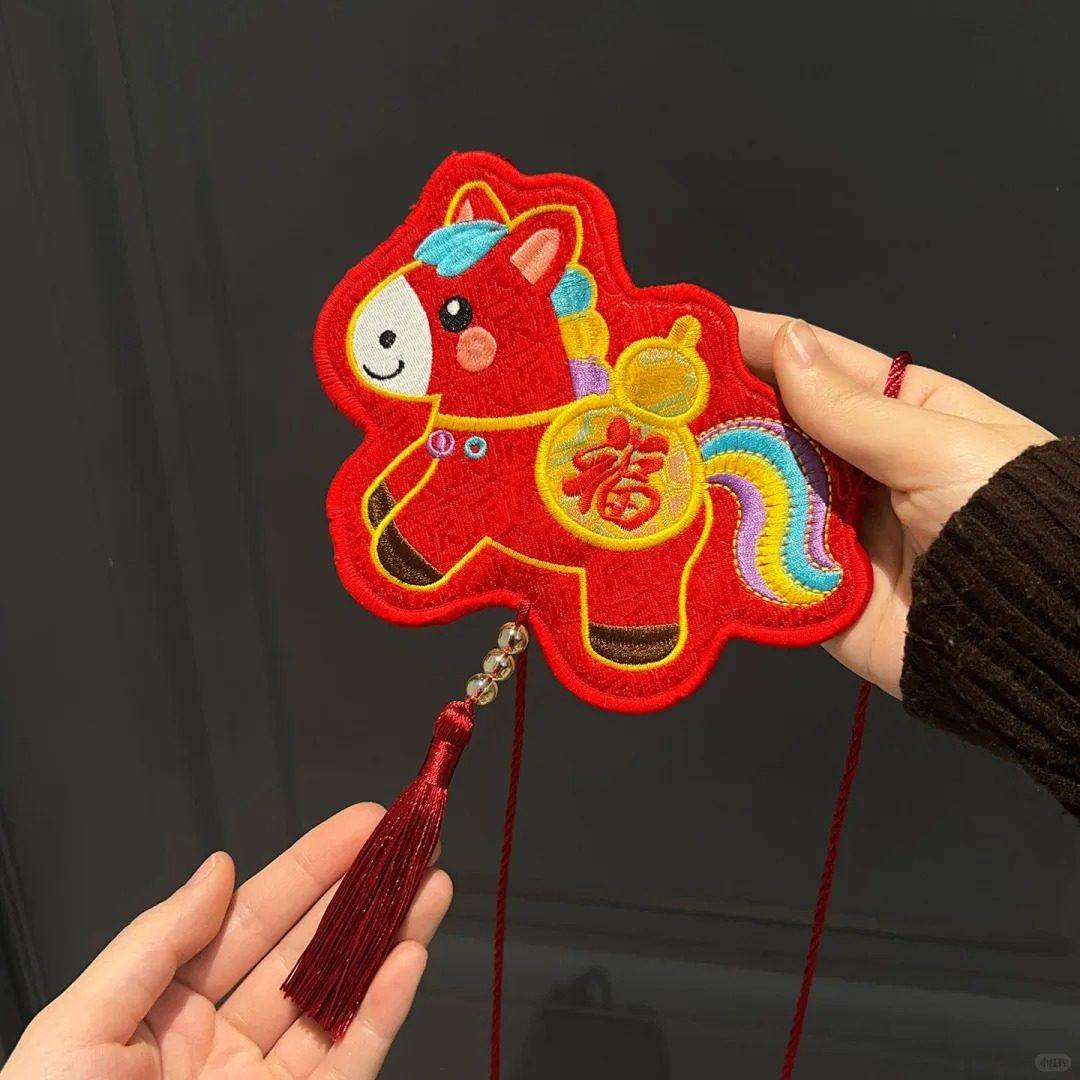 流苏送小孩红包袋2026马年刺绣红包袋春节儿童斜挎压岁包喜庆,节庆用品/礼品,红包/利是封,淘宝优惠券,粉丝福利购,淘宝优惠卷