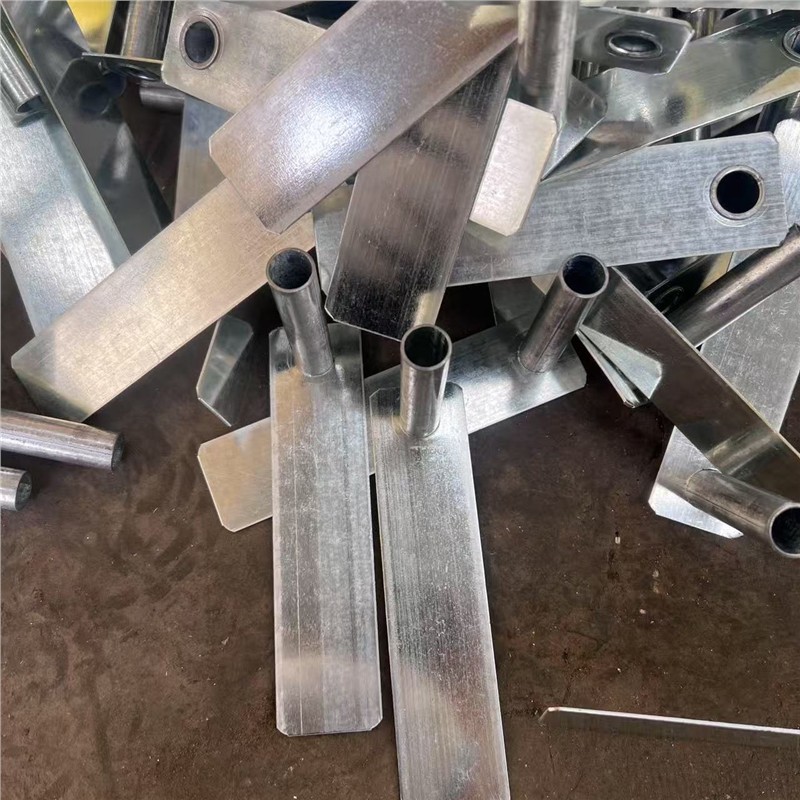 管卡 ALC隔墙板配件管卡 1.2厚 1.5厚管卡 alc隔墙板管片镀锌