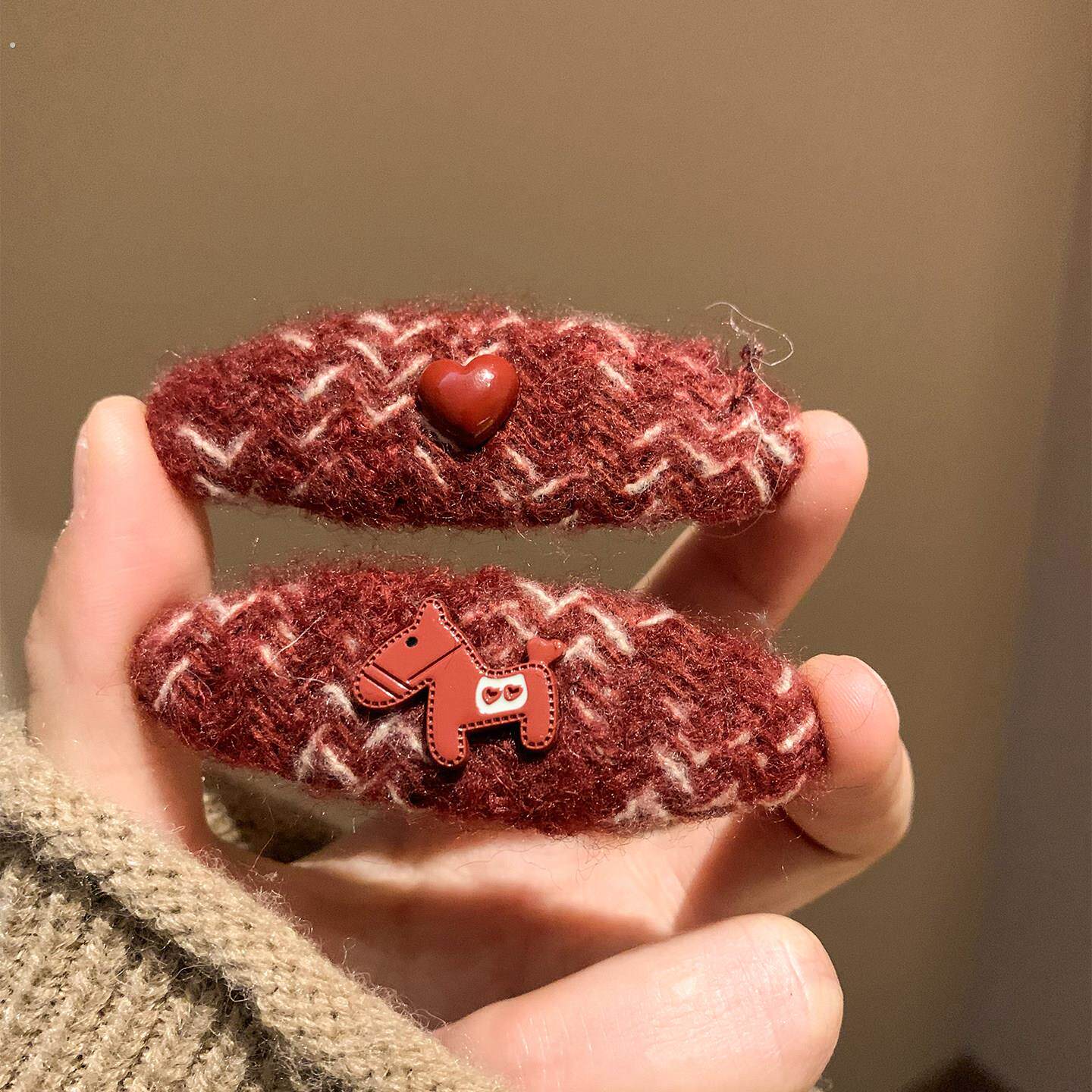 气质复古红色小马爱心针织发夹女高级感新年头饰碎发刘海侧边夹