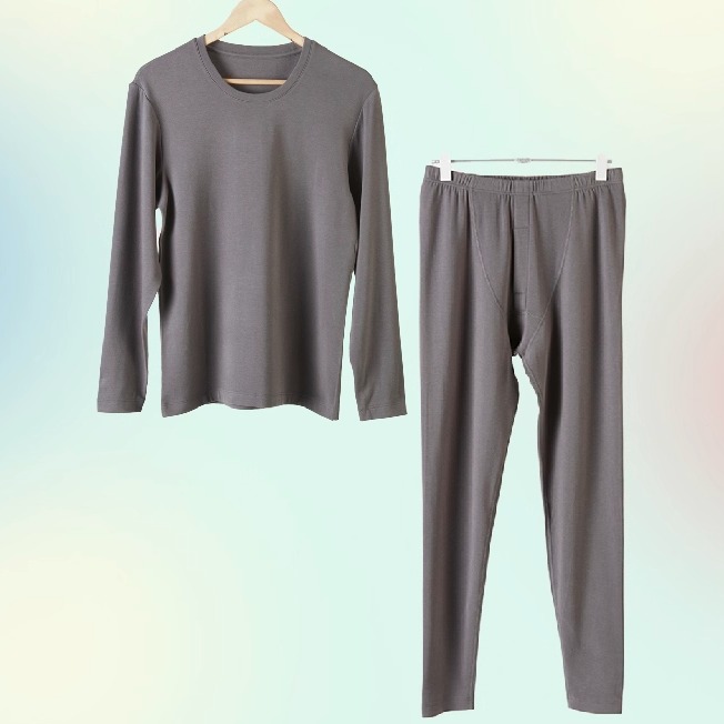 NITORI宜得利家居吸湿发热打底衫