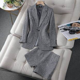 休闲新款西服春秋2026气质外套小香风休闲时尚女西装复古套装格子