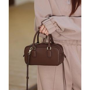 高级感小手提包女士精致高档波士顿保龄球枕头包单肩斜挎包潮流