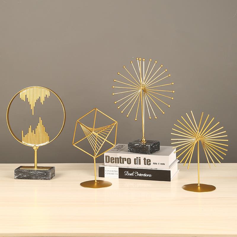 入门玄关摆件飘窗摆件装饰创意抽象几何金属摆件客厅玄关样板间桌