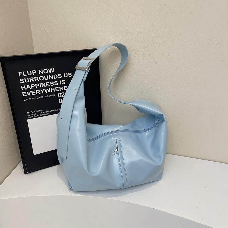 巨好看的斜挎包设计感小众大容量腋下包新款托特女甜美时尚单肩包