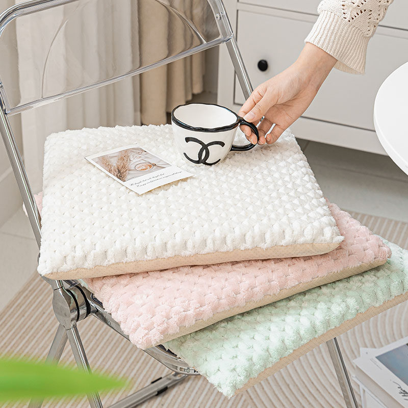 轻法式毛绒坐垫加厚保暖冬季办公室久坐屁垫家用座垫凳子防滑椅垫,居家布艺,椅垫,淘宝优惠券,粉丝福利购,淘宝优惠卷