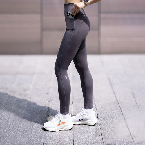 BODYWIT身体智慧疾塑2.0女款加绒中度压缩提臀收腹高腰紧身九分裤
