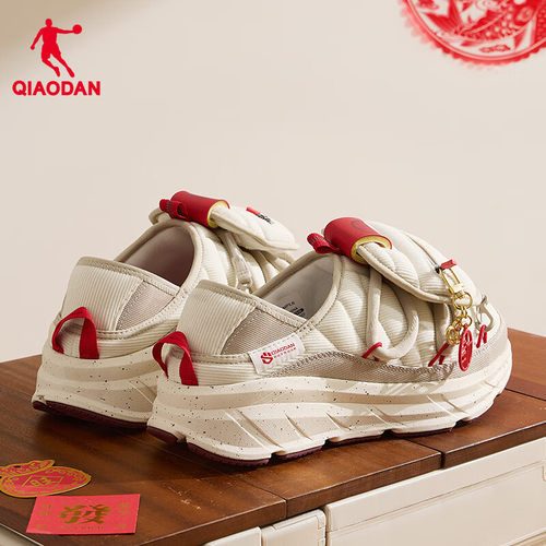 乔丹保暖棉鞋冬款休闲鞋男款