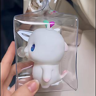 大湾鸡保护套全运会吉祥物娃包盲盒挂件透明牛奶盒钥匙扣包包挂饰