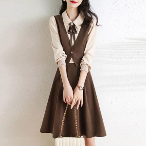 韩版时尚蝴蝶结假两件裙子2024春秋新款领结装饰连衣裙女6079