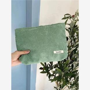 Corduroy travel makeup bag灯芯绒旅行化妆包