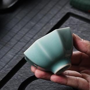 青瓷主人杯单杯弟窑粉青功夫茶杯龙泉手工品茗杯子茶具家用茶碗盏