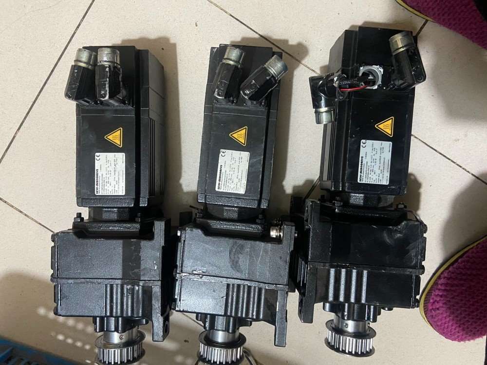 SEW伺服电机R17CMP63S/PK/AK1H/S