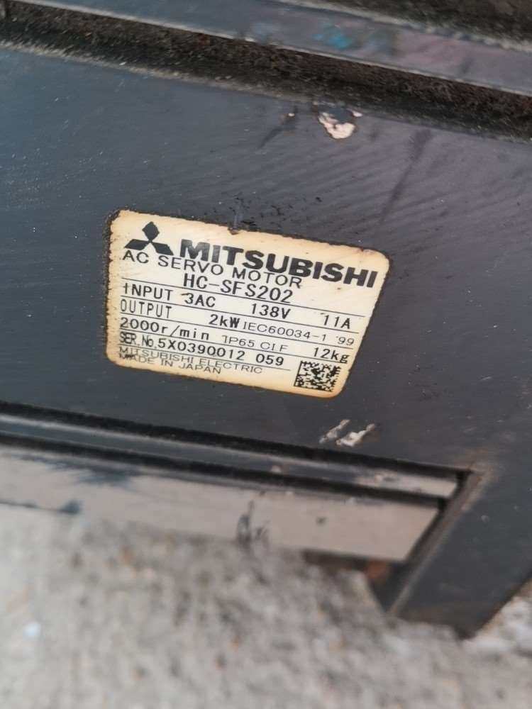 三菱伺服电机HC-SF202B2KW实物如图
