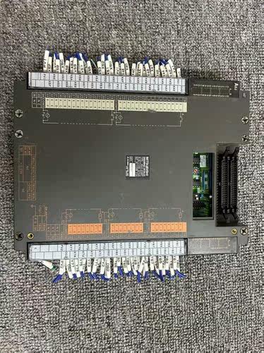 三菱PLCA0J2-E56DT成色不错缺盖子实物拍摄