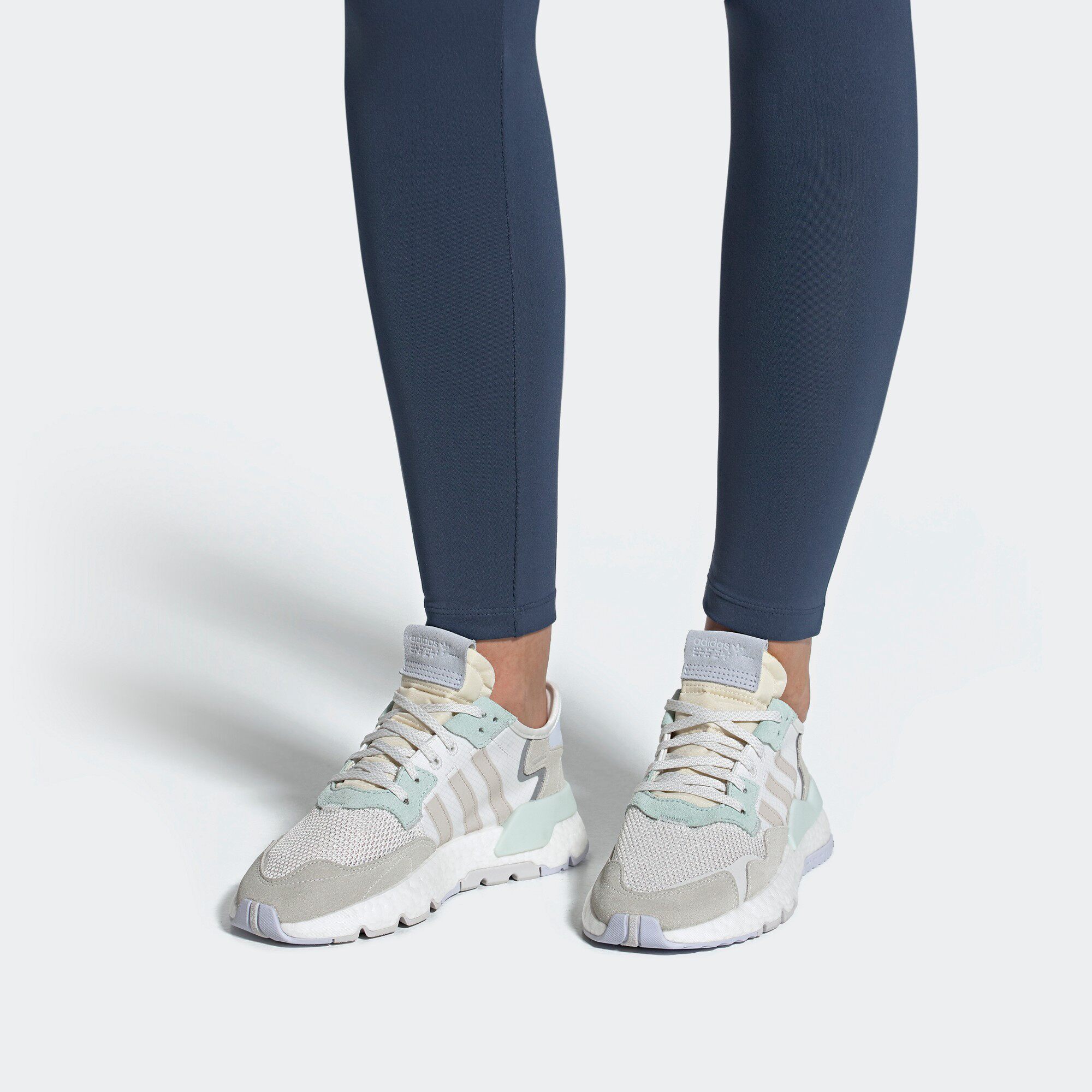 Adidas阿迪达斯正品男女耐磨透气爆米花休闲运动鞋跑步鞋GZ3045