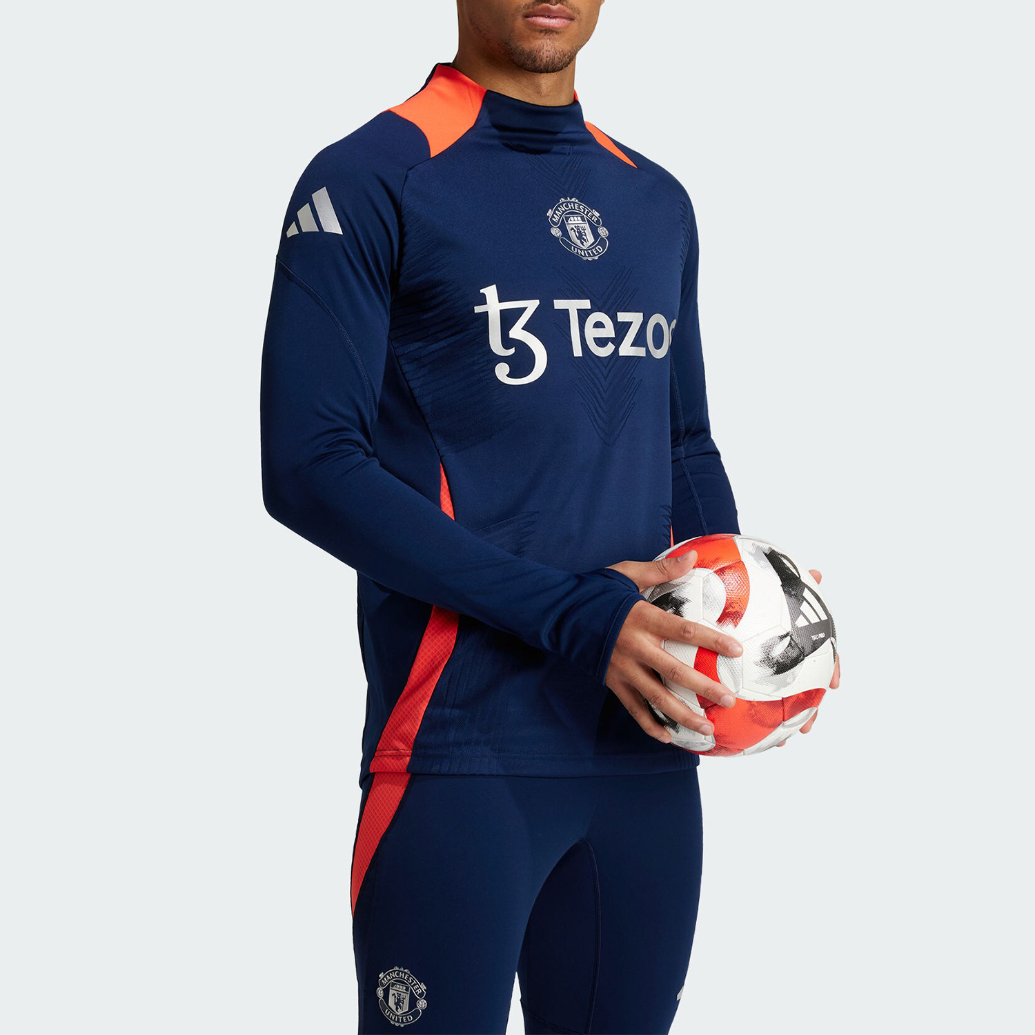 运动休闲圆领运动卫衣/套头衫