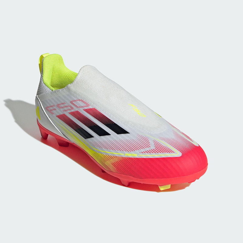 Adidas/阿迪达斯正品新款儿童运动耐磨无鞋带足球鞋IE3743