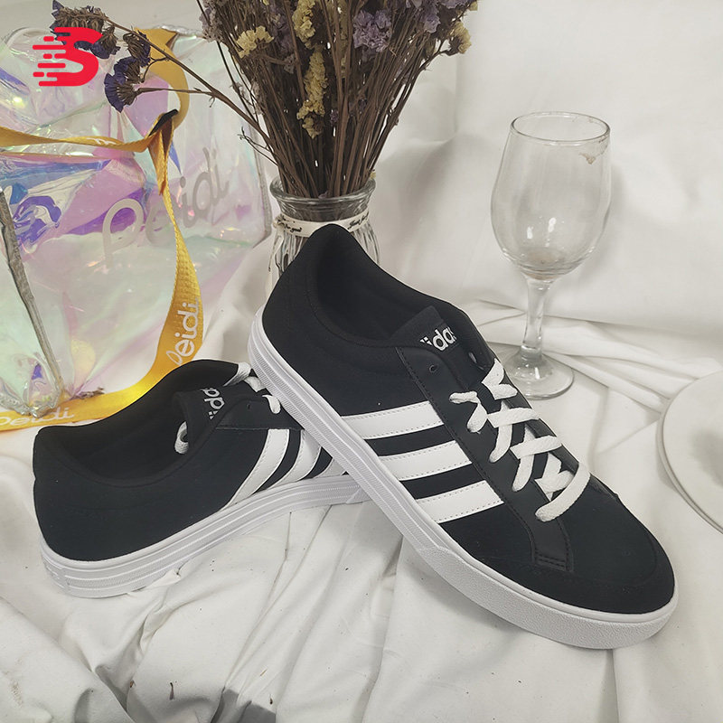 休闲板鞋Adidas/阿迪达斯低帮