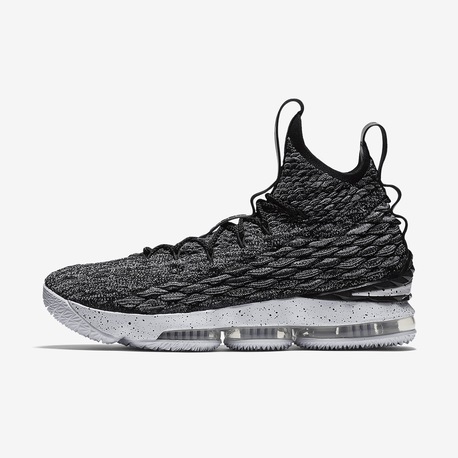 Nike/耐克正品LeBron 15 詹姆斯战靴气垫男子篮球鞋 897649