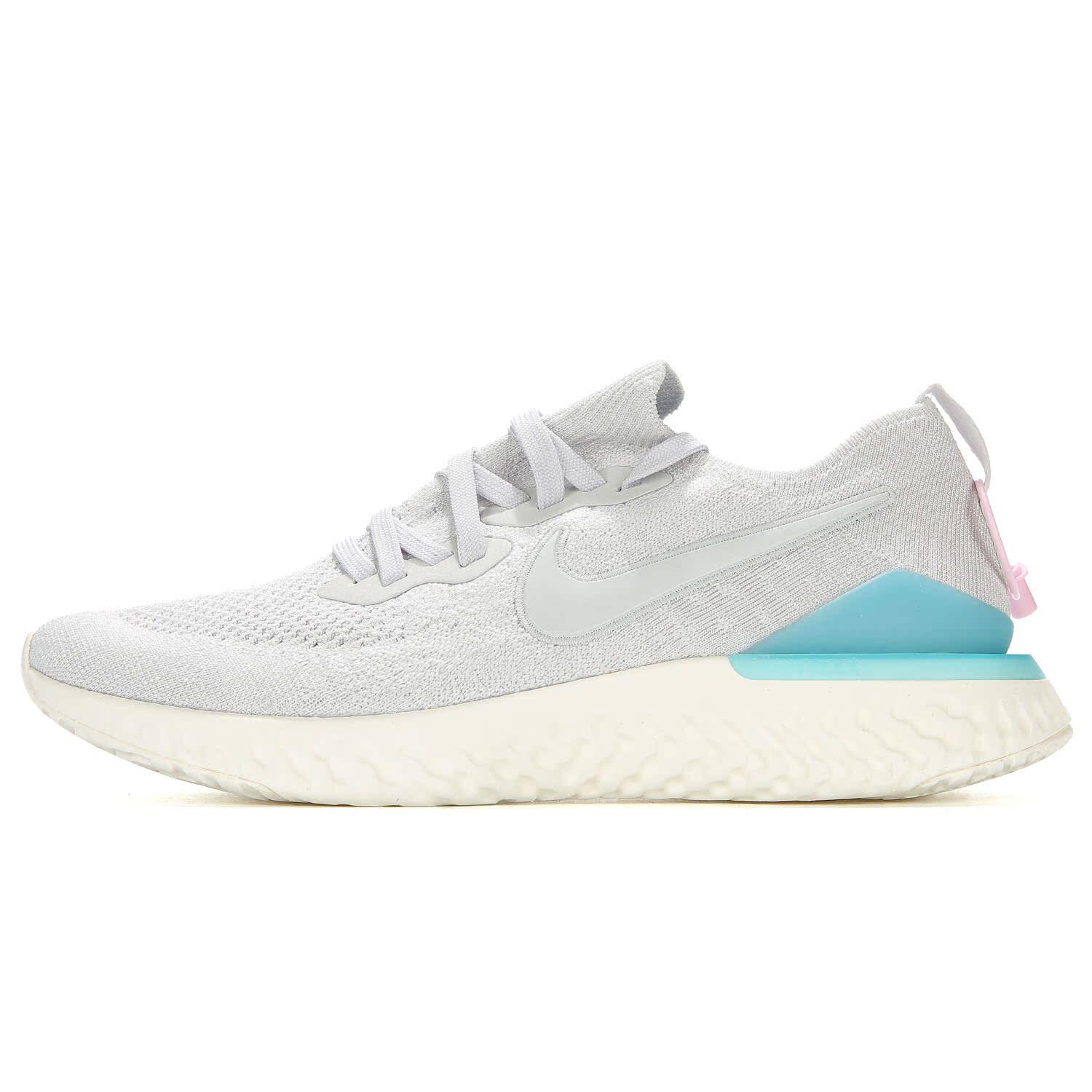 耐克女子轻盈透气缓震跑步鞋