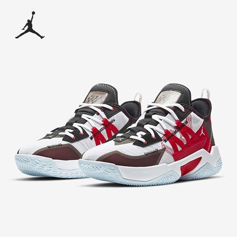 耐克JORDAN男子缓震篮球鞋