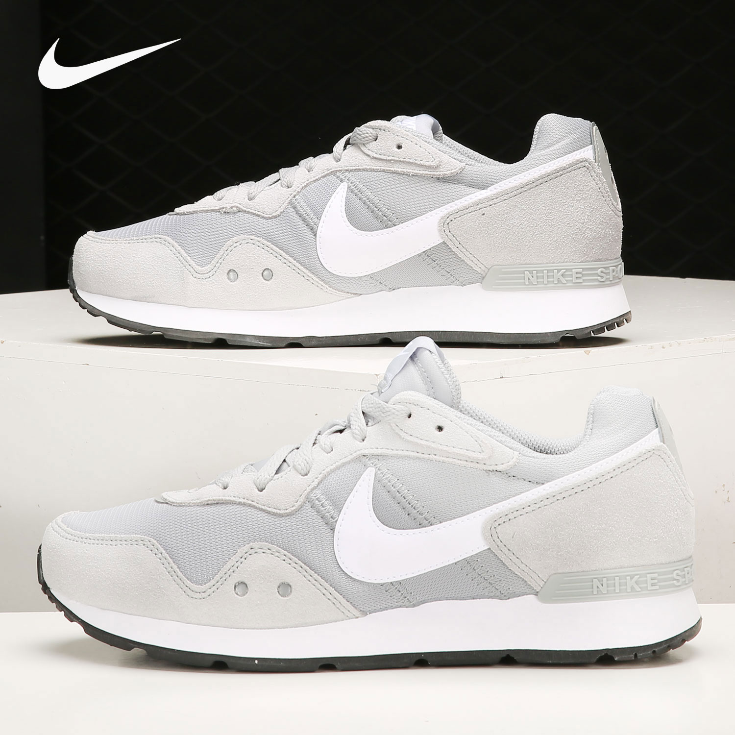 耐克男子低帮轻便复古运动休闲鞋