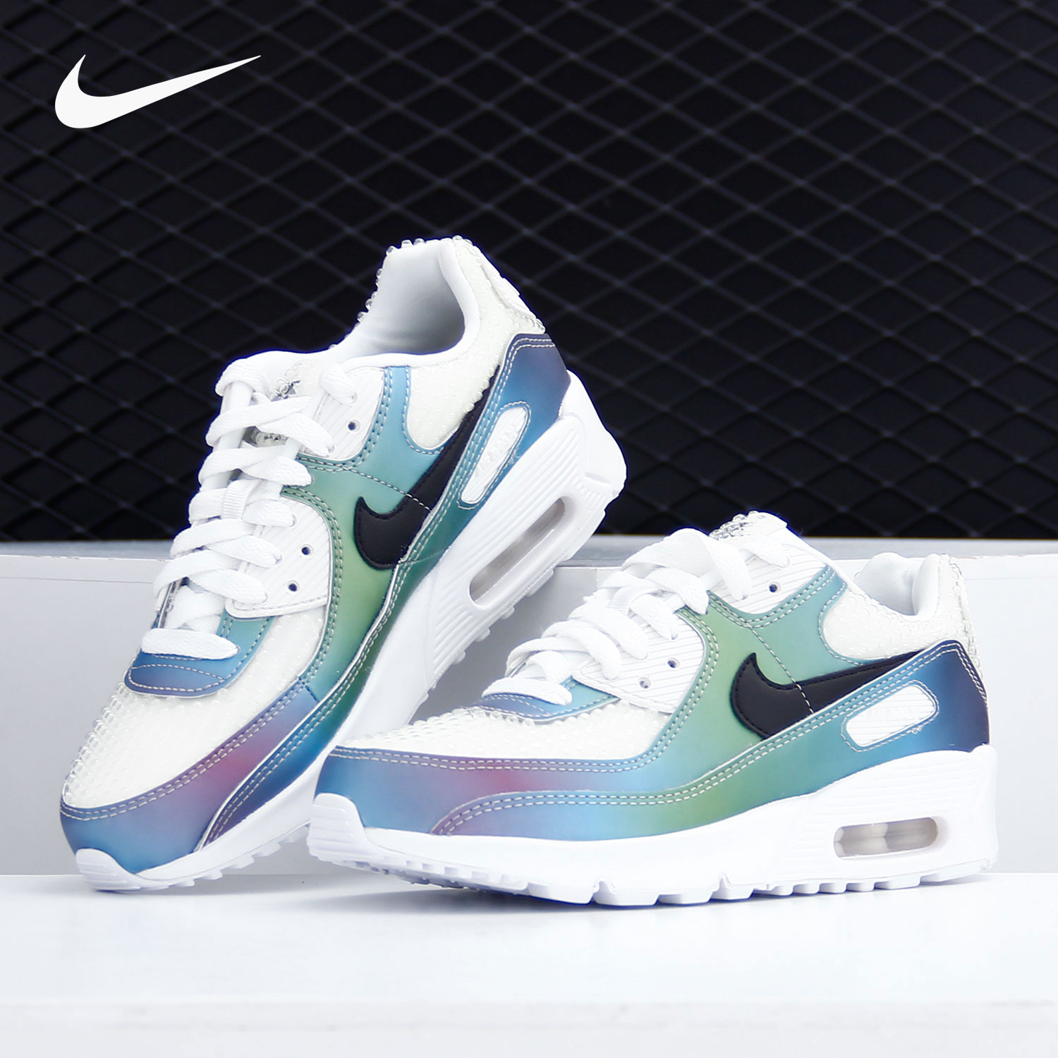 耐克正品大童渐变镭射气垫跑步鞋