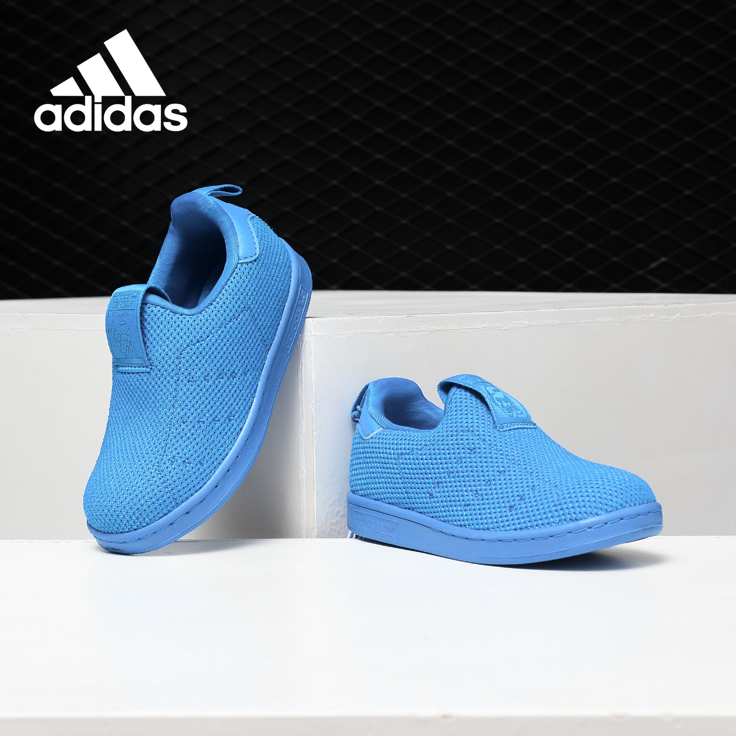 adidas阿迪达斯正品儿童运动鞋