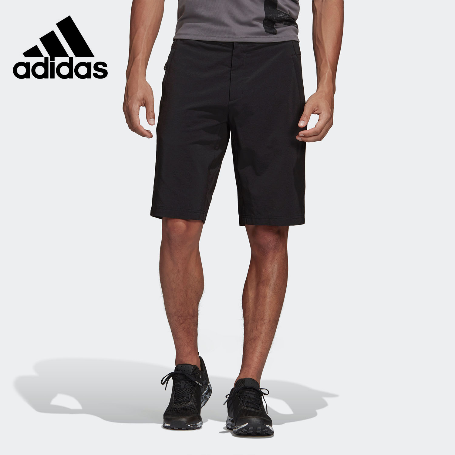 男子运动短裤阿迪达斯
