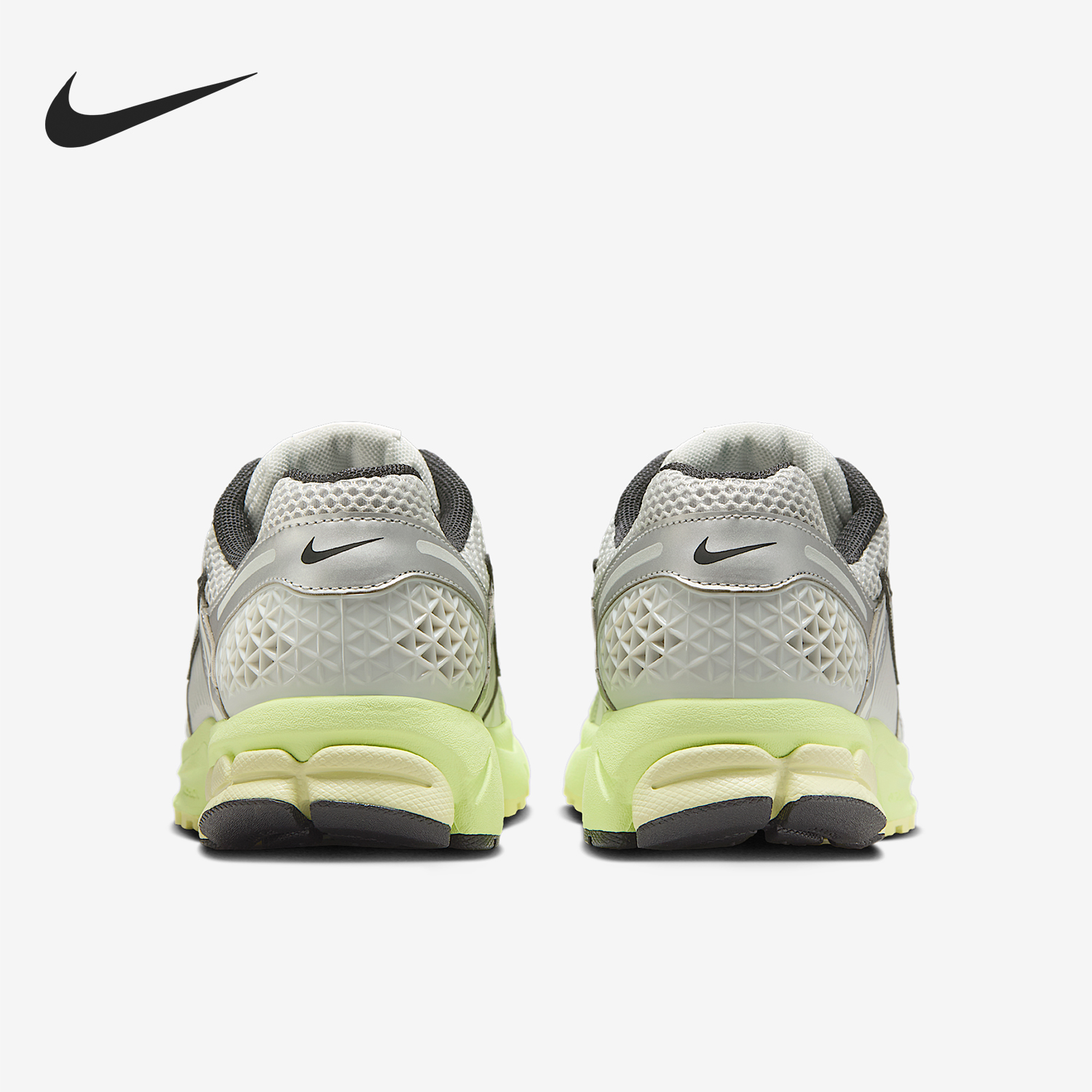 Nike/耐克正品Zoom Vomero 5女士透气运动跑步鞋IM3376-007