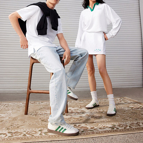 系带板鞋低帮（帮高小于10cm)