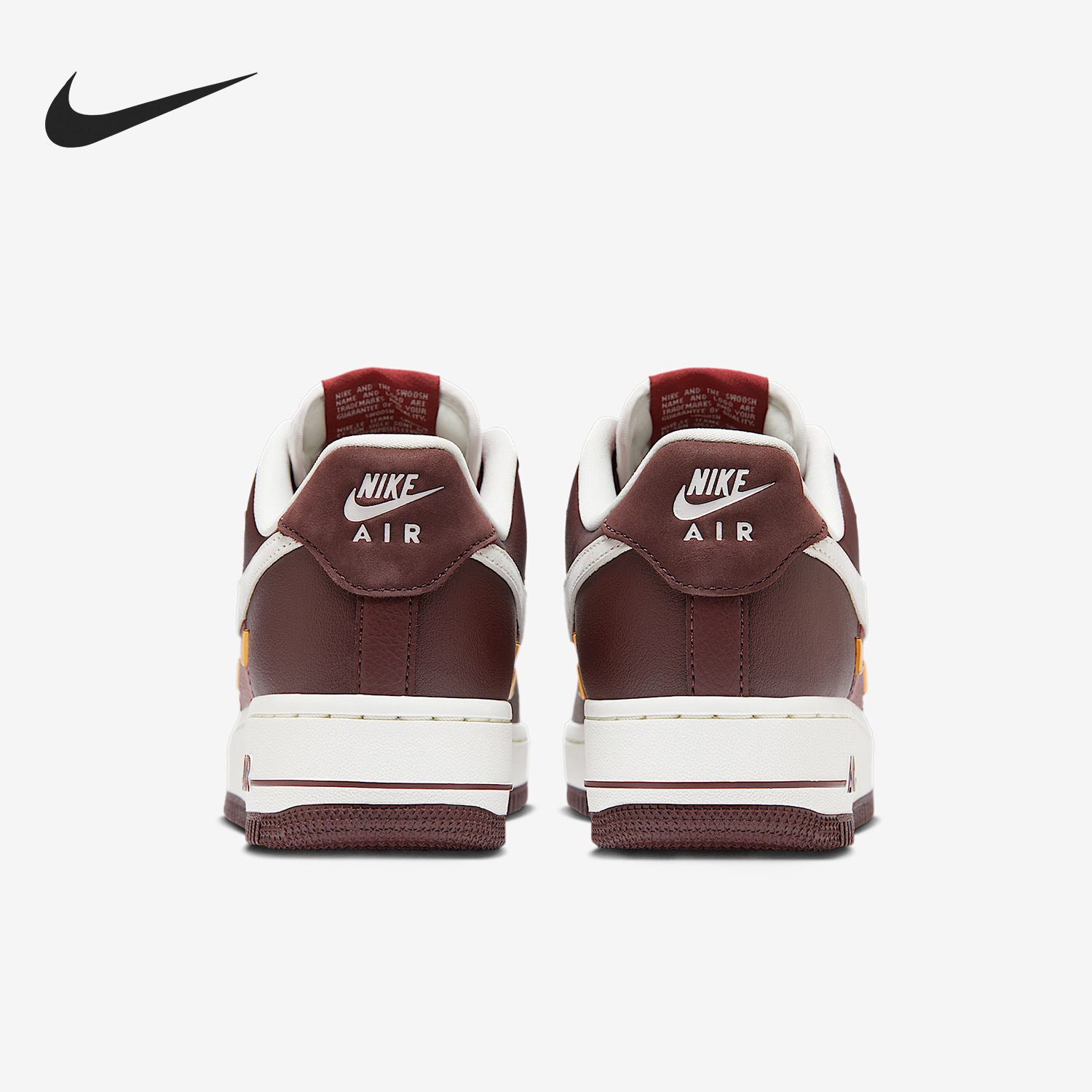 Nike/耐克正品Air Force 1女士皮革日常经典休闲鞋IR0485-611