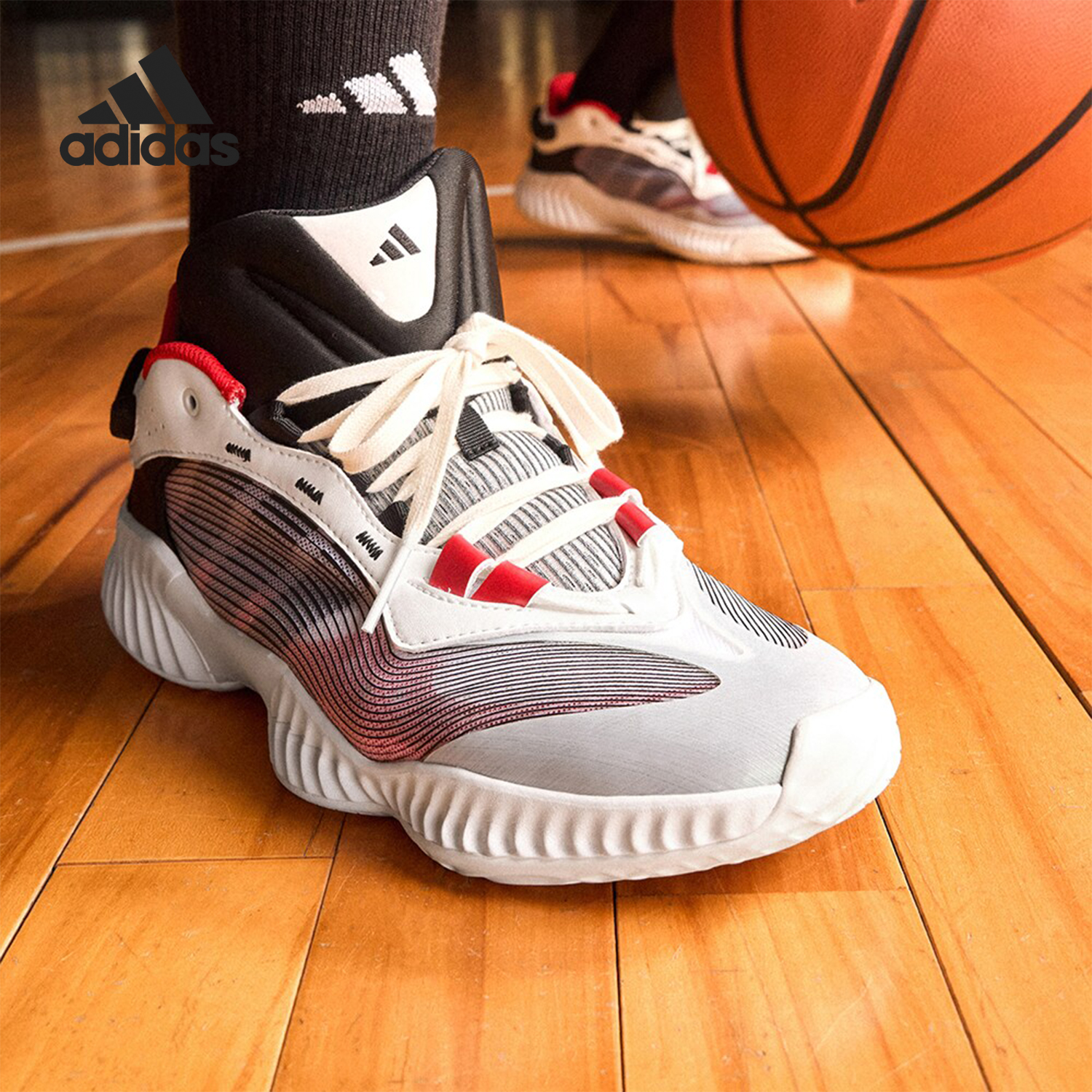 Adidas/阿迪达斯正品团队款男士缓震耐磨实战篮球鞋JH5837