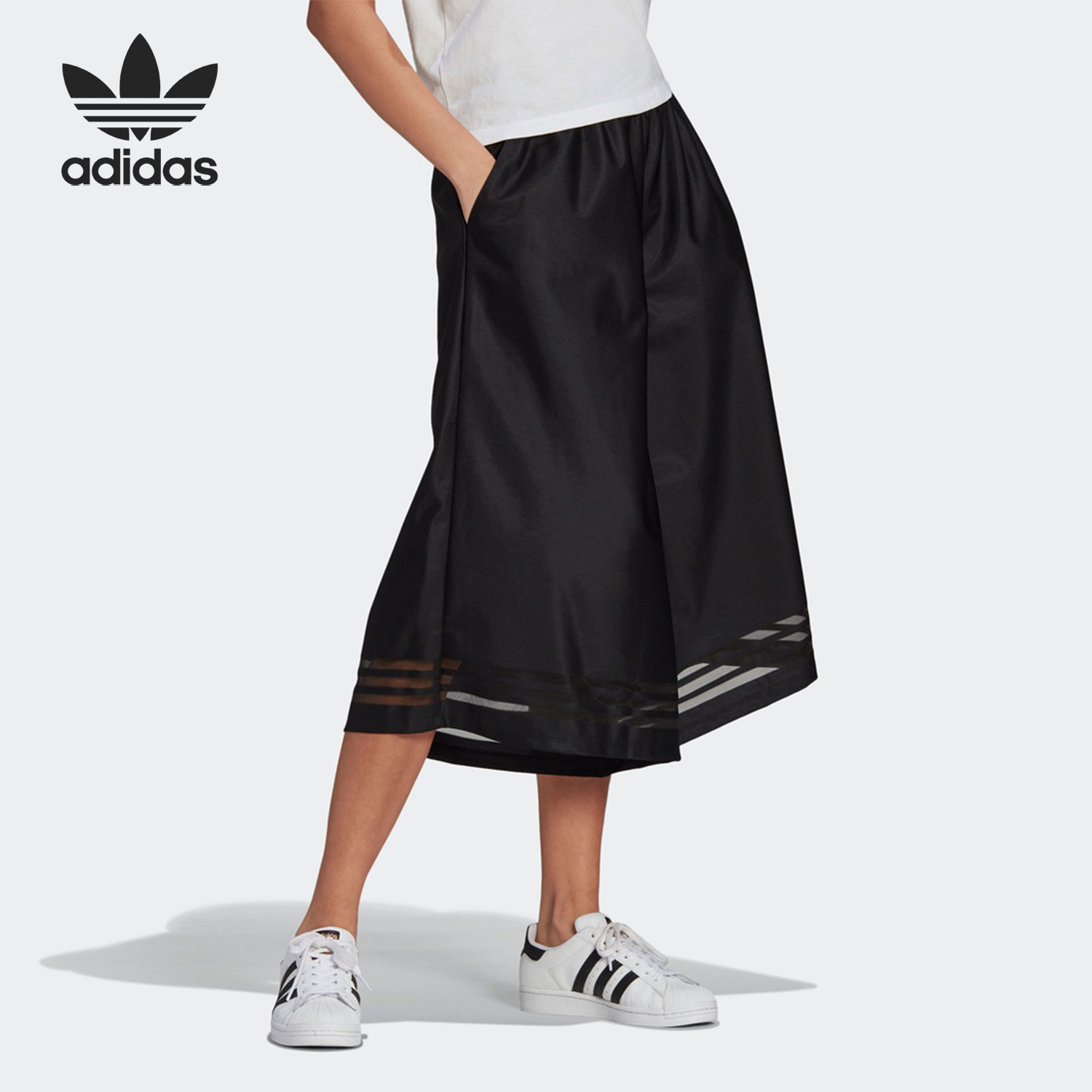 Adidas/阿迪达斯正品三叶草女子宽松运动阔腿七分裤 GN3180