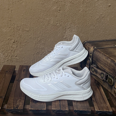 阿迪达斯女子舒适运动跑步鞋