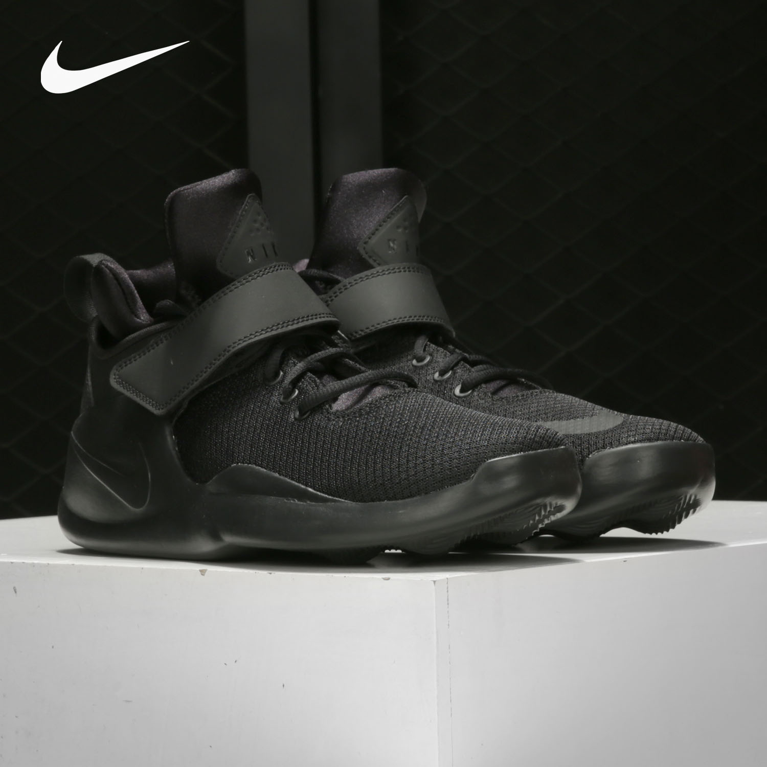 Nike/耐克正品当季新款男子回到未来运动休闲鞋 844839-001