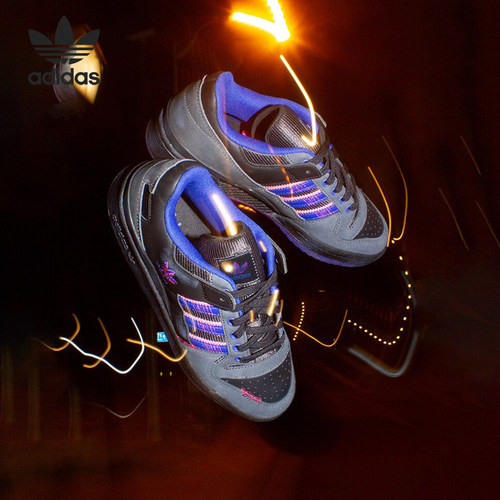 休闲板鞋Adidas/阿迪达斯耐磨