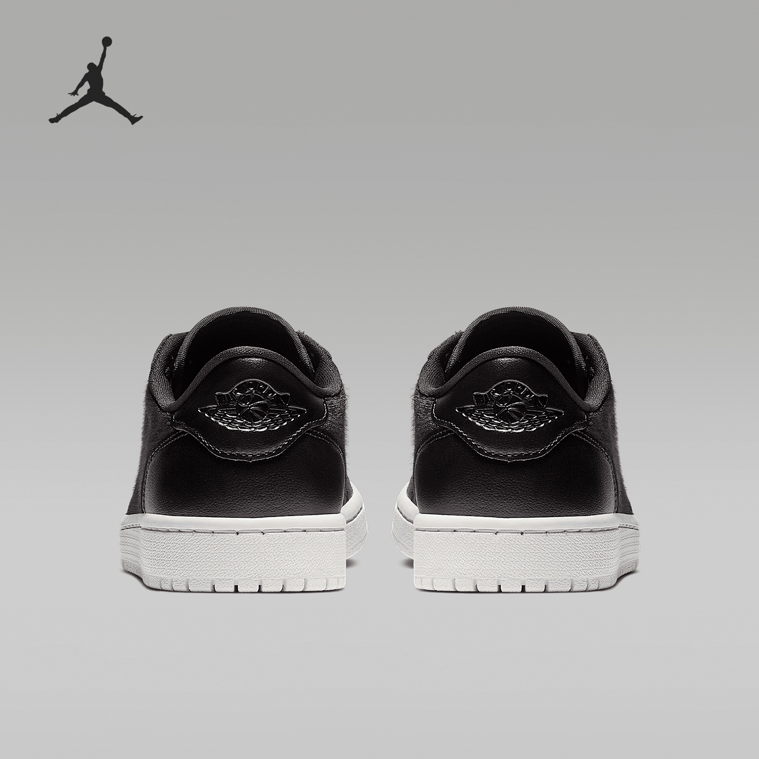 Nike/耐克正品JORDAN女士运动经典休闲轻便板鞋AO1935-001