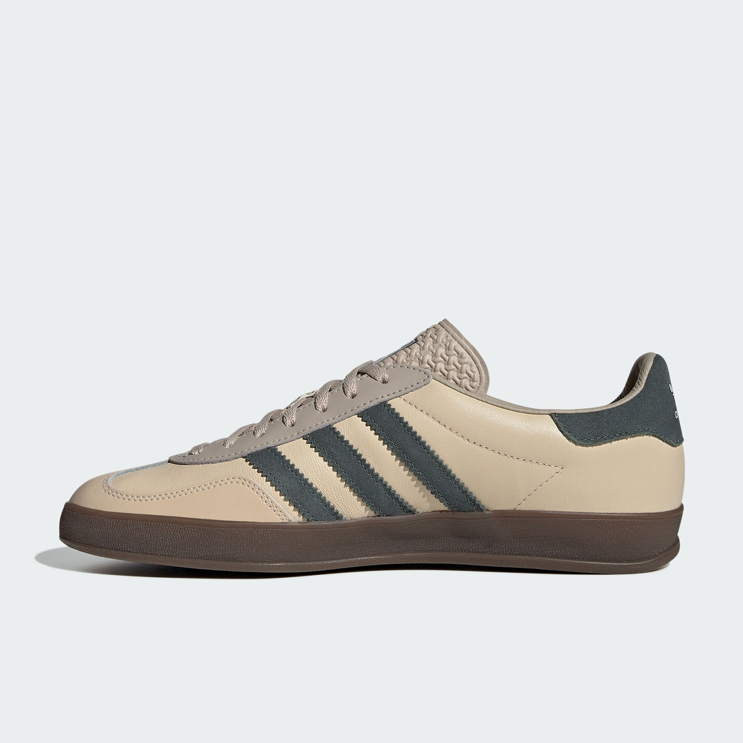 车缝线系带板鞋Adidas阿迪达板鞋