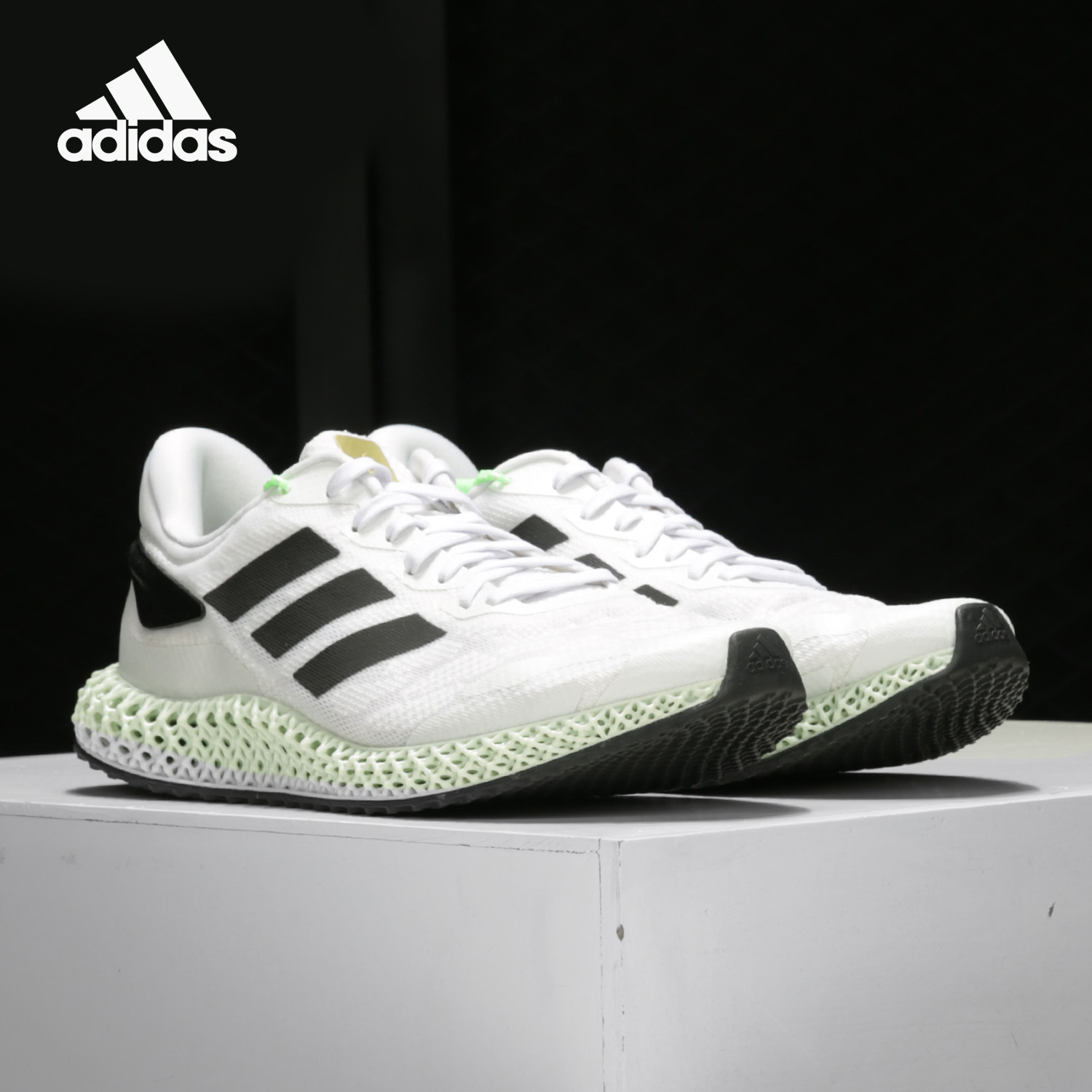 Adidas/阿迪达斯科技跑步鞋