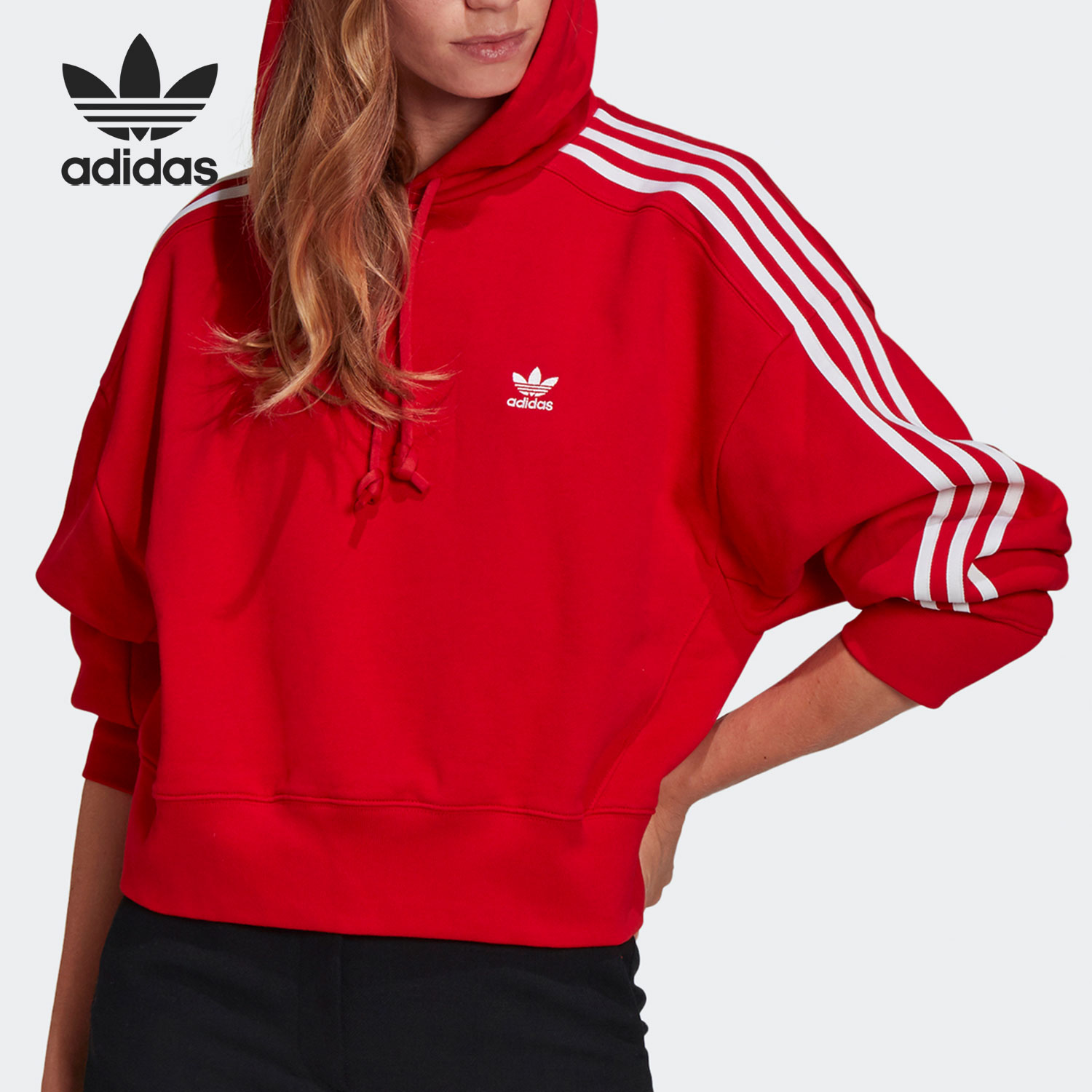 Adidas/阿迪达斯官方正品三叶草女子短款连帽休闲运动卫衣 GN2892