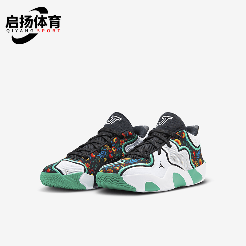 耐克小童系带运动篮球鞋