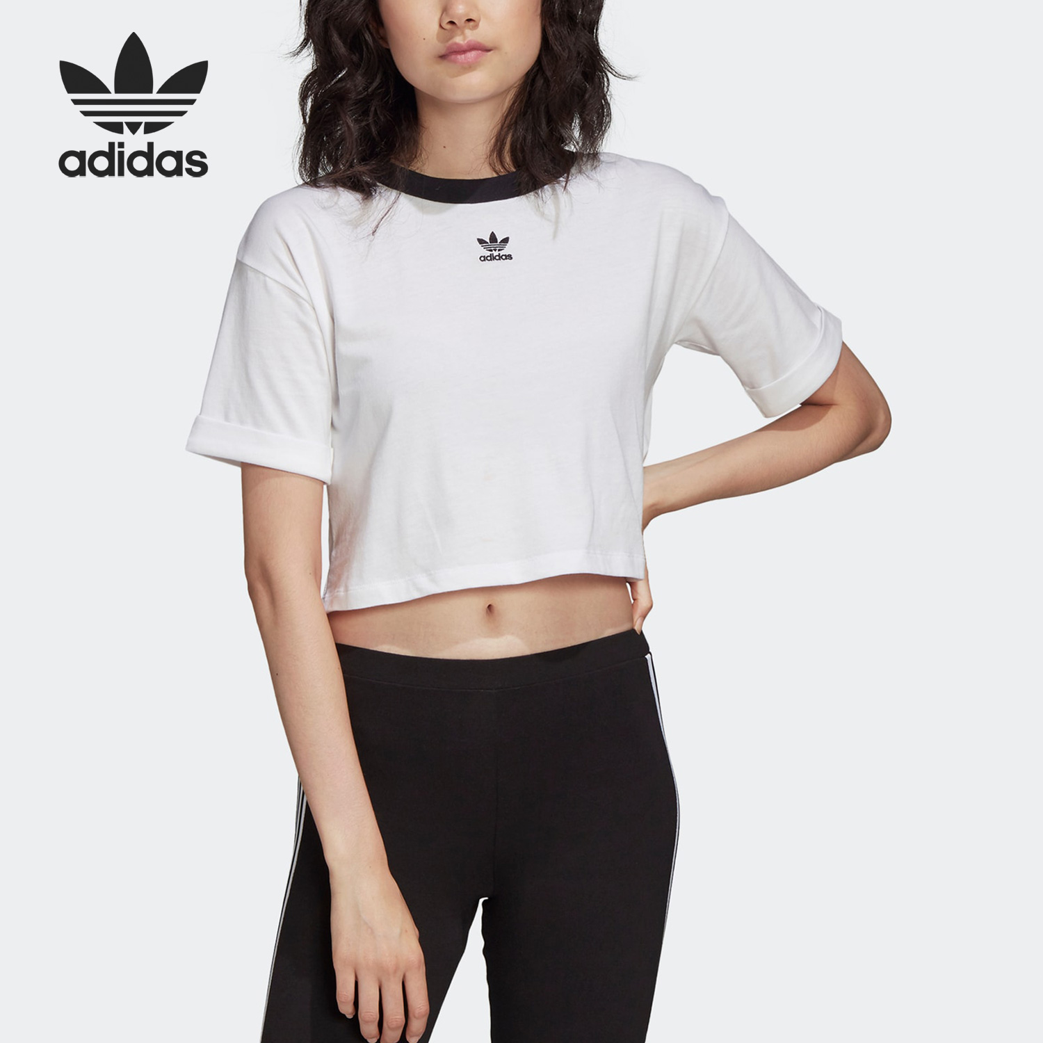 阿迪达斯三叶草女子运动短袖